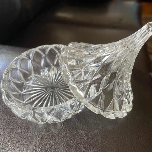 Ring holder - Picture 2 of 5